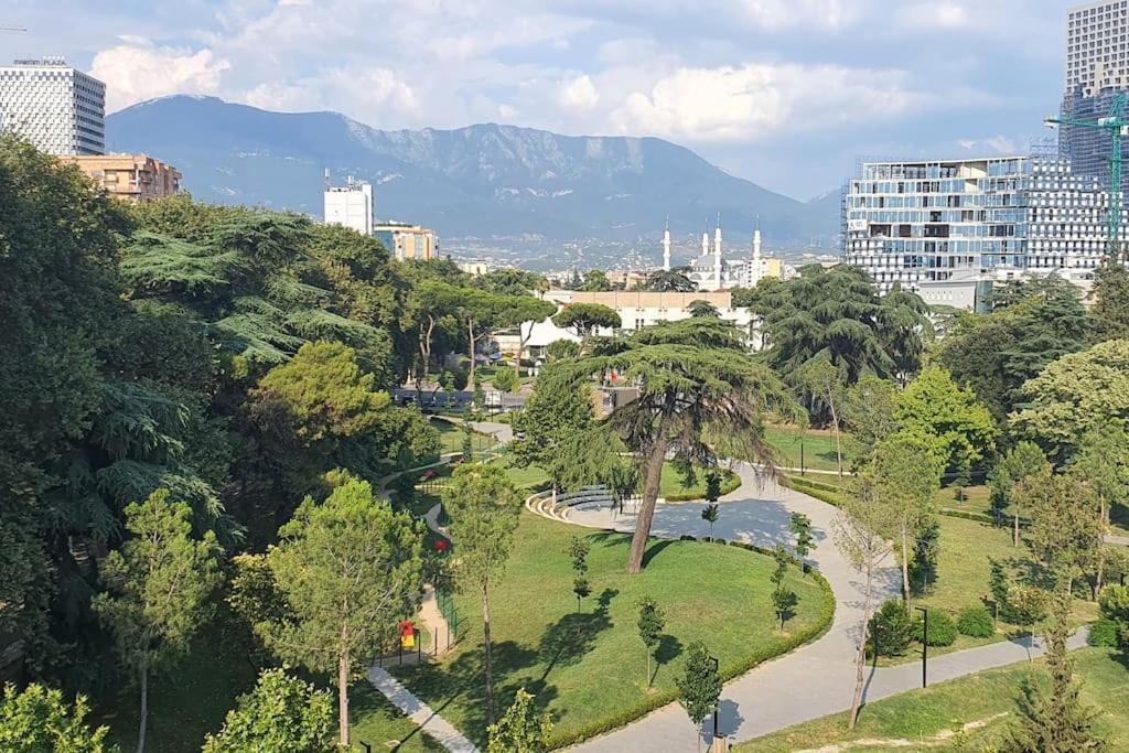 Center Apartment Tirana Exterior foto